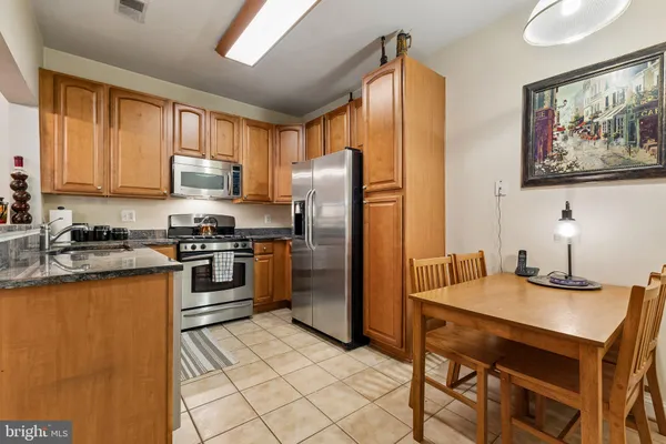 Property Slideshow image 2 of 37 | 13891 chelmsford dr 110, Gainesville, VA, 20155