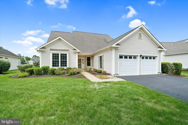 Property Slideshow image 2 of 21 | 406 morning glory ln, Middletown, DE, 19709