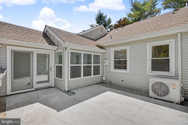 Property Slideshow image 2 of 31 | 6 plaza de las flores c, Freehold, NJ, 07728