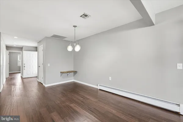 Property Slideshow image 3 of 20 | 298 costa mesa dr, Toms River, NJ, 08757