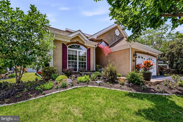 Property Slideshow image 2 of 37 | 10 irwin dr, Upper Chichester, PA, 19061