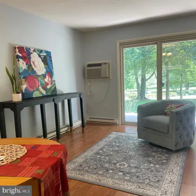 Property Slideshow image 2 of 12 | 3322 chiswick ct 61-1f, Silver Spring, MD, 20906