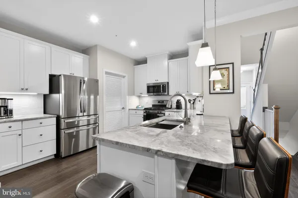 Property Slideshow image 2 of 53 | 53 griffin way, Yardley, PA, 19067