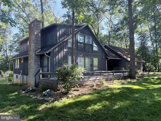 Property Slideshow image 2 of 14 | 6067 greenbriar ct, Fayetteville, PA, 17222