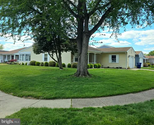 Property Slideshow image 3 of 3 | 9 chelsea pl, Southampton, NJ, 08088