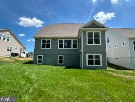 Property Slideshow image 2 of 16 | 10131 shenandoah ln, White Plains, MD, 20695
