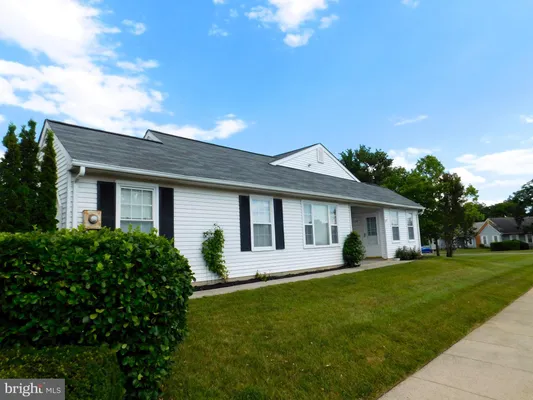 Property Slideshow image 3 of 22 | 6979 arbor dr, Frederick, MD, 21703
