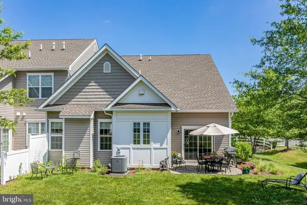 Property Slideshow image 3 of 27 | 2 tucker way, Pennington, NJ, 08534