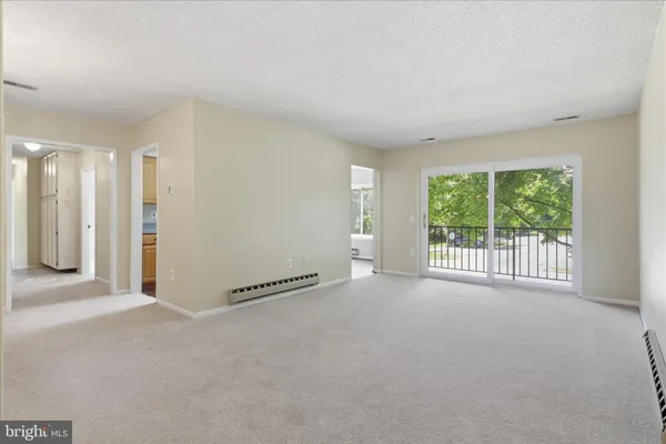 Property Slideshow image 3 of 34 | 15300 pine orchard dr 85-2e, Silver Spring, MD, 20906