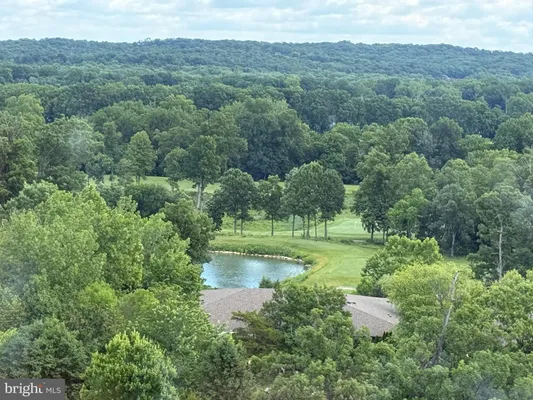 Property Slideshow image 3 of 11 | 19385 cypress ridge ter 809, Leesburg, VA, 20176