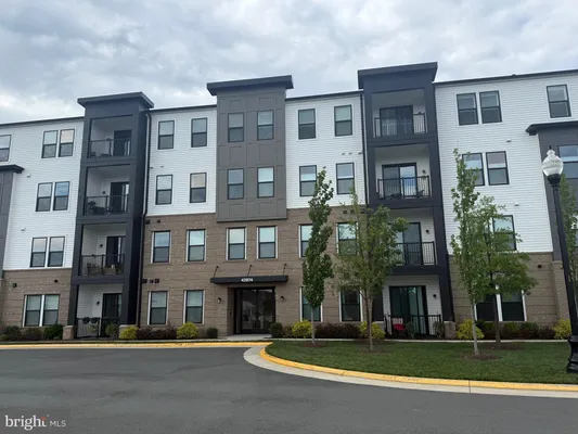 Property Slideshow image 2 of 3 | 42874 firefly sonata ter 403, Ashburn, VA, 20148
