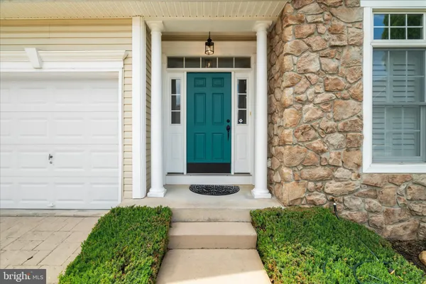 Property Slideshow image 2 of 10 | 4 lamar ln, Middletown, MD, 21769