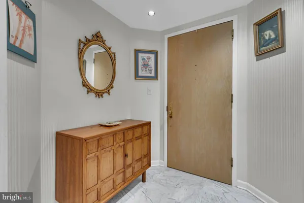 Property Slideshow image 2 of 42 | 930 astern way 204, Annapolis, MD, 21401