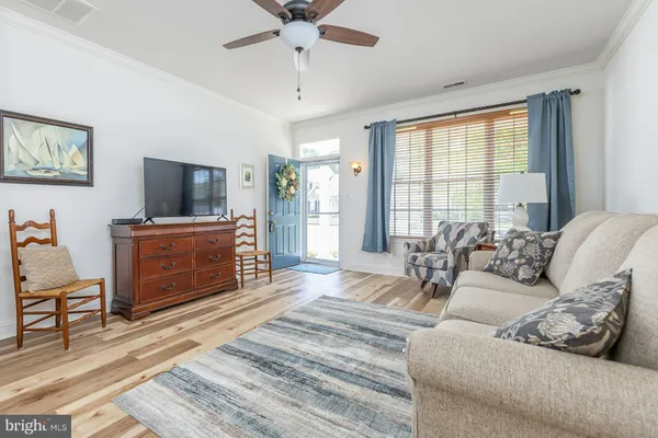 Property Slideshow image 3 of 20 | 14 meadowview dr, Woodstown, NJ, 08098