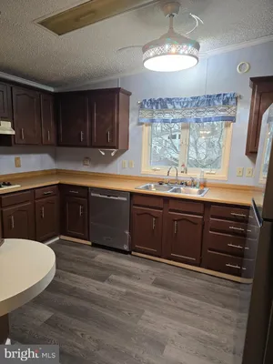 Property Slideshow image 2 of 16 | 43 hickory ln nj, Mays Landing, NJ, 08330