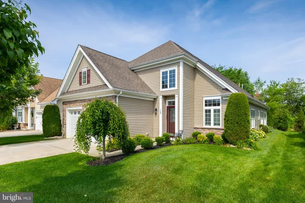 Property Slideshow image 2 of 22 | 129 weatherby ln, Glassboro, NJ, 08028
