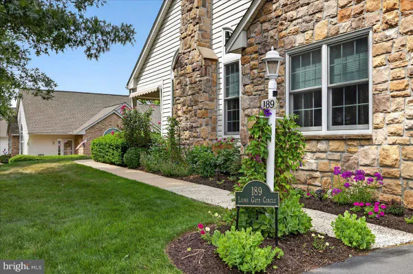Property Slideshow image 2 of 47 | 189 lions gate cir, Souderton, PA, 18964
