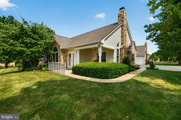 Property Slideshow image 3 of 47 | 189 lions gate cir, Souderton, PA, 18964