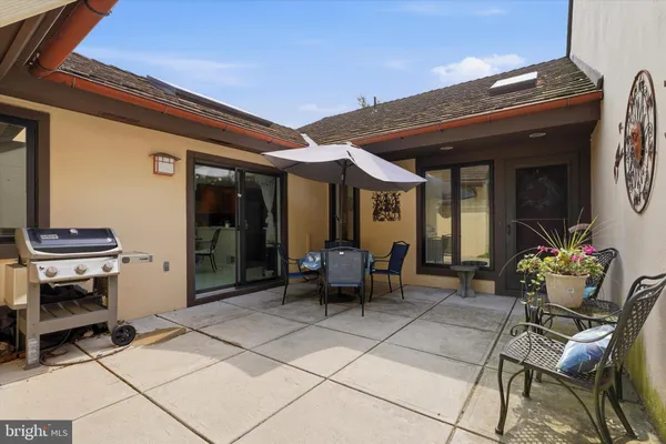 Property Slideshow image 3 of 27 | 2 withers ln, Blue Bell, PA, 19422