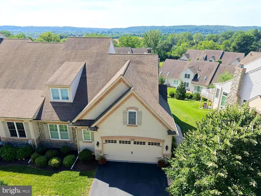 Property Slideshow image 2 of 54 | 1256 s red maple way, Downingtown, PA, 19335
