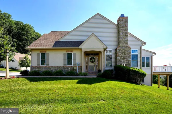 Property Slideshow image 3 of 54 | 1256 s red maple way, Downingtown, PA, 19335