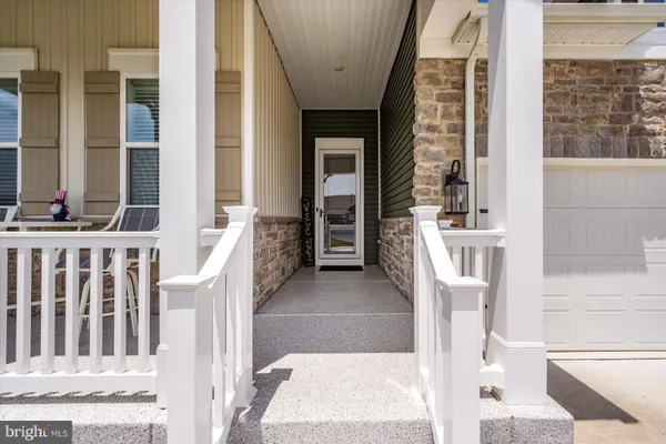 Property Slideshow image 3 of 77 | 36831 w old gate dr, Georgetown, DE, 19947