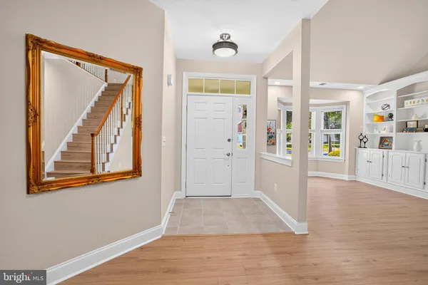 Property Slideshow image 3 of 44 | 5134 curran creek dr, Haymarket, VA, 20169