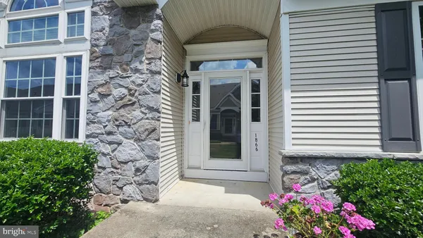 Property Slideshow image 3 of 32 | 1866 gregory pl, Hellertown, PA, 18055
