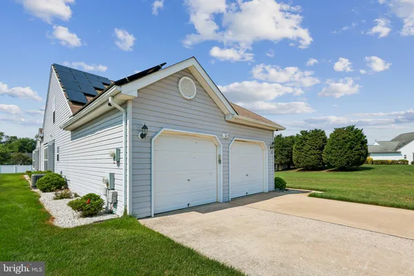 Property Slideshow image 3 of 25 | 31 belmont ave, Edgewater Park, NJ, 08010