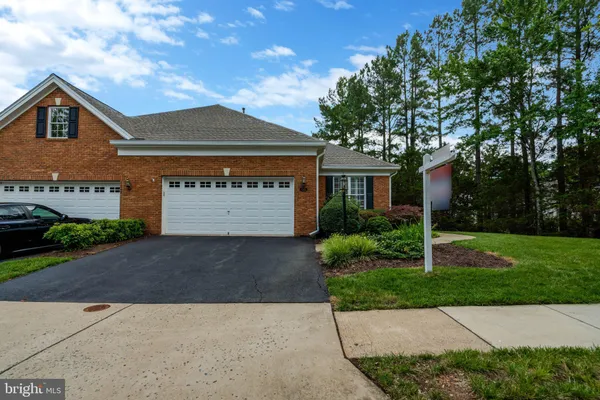 Property Slideshow image 2 of 91 | 5245 armour ct, Haymarket, VA, 20169