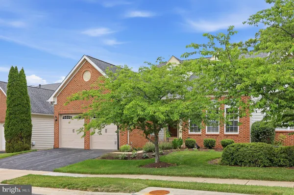 Property Slideshow image 2 of 50 | 10562 edwardian ln 125, New Market, MD, 21774