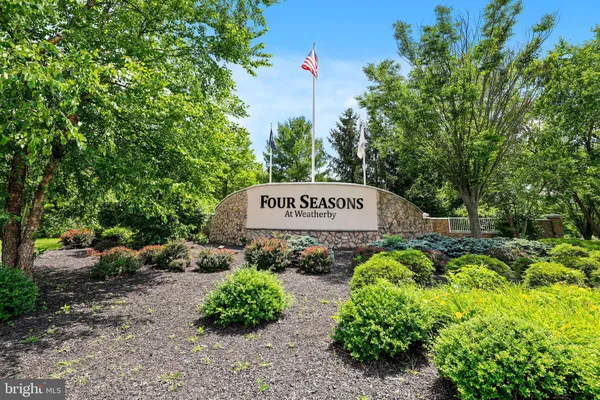Property Slideshow image 3 of 47 | 29 mansion dr, Swedesboro, NJ, 08085