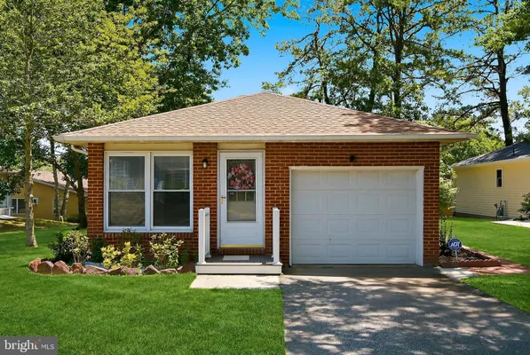 Property Slideshow image 3 of 57 | 37 sycamore rd, Manahawkin, NJ, 08050
