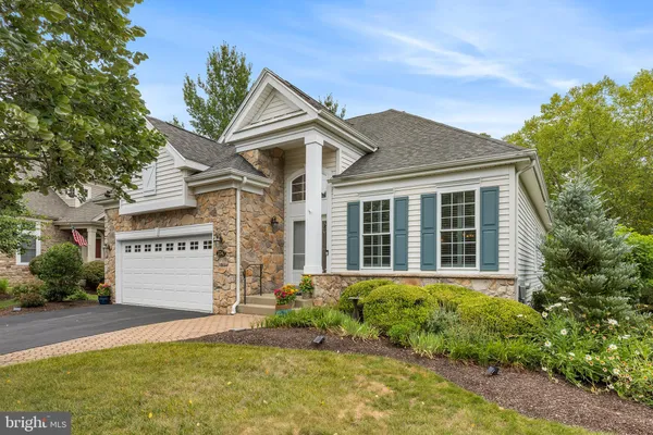 Property Slideshow image 3 of 39 | 224 bobwhite rd, New Hope, PA, 18938
