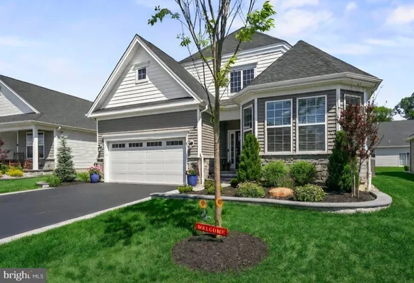 Property Slideshow image 2 of 39 | 40 emerald rd, New Egypt, NJ, 08533