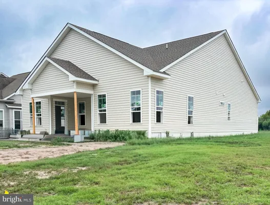 Property Slideshow image 2 of 37 | 24 royal view dr, Bridgeville, DE, 19933