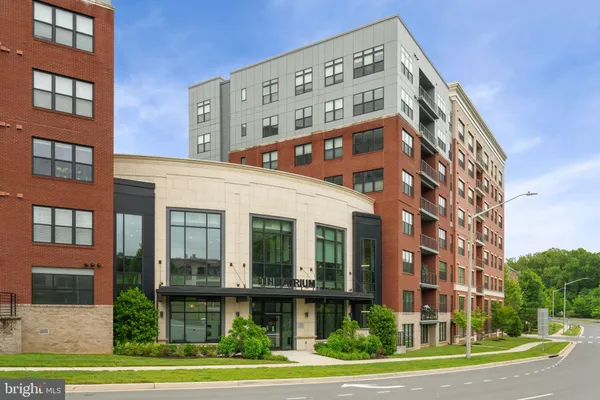 Property Slideshow image 3 of 49 | 2960 vaden dr 2-413, Fairfax, VA, 22031