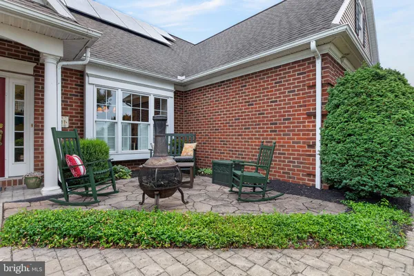 Property Slideshow image 3 of 33 | 804 shore landing dr, Lebanon, PA, 17046