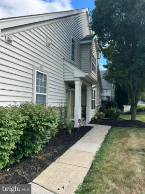 Property Slideshow image 2 of 40 | 311 eaton ct 30, Warrington, PA, 18976