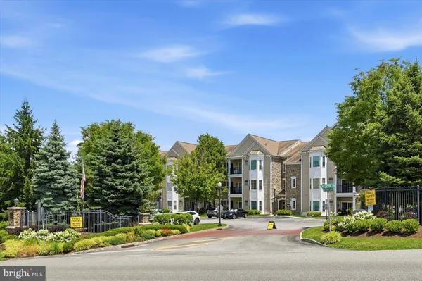 Property Slideshow image 2 of 26 | 421 creekside dr, Brookhaven, PA, 19015