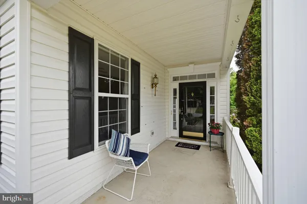 Property Slideshow image 3 of 75 | 17248 four seasons dr, Dumfries, VA, 22025