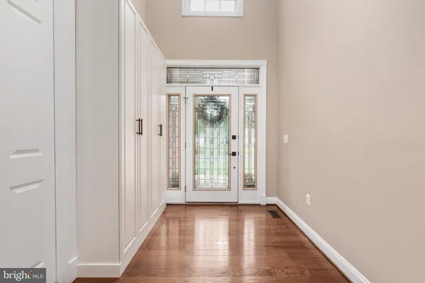 Property Slideshow image 2 of 80 | 5217 addlerfield way, Haymarket, VA, 20169