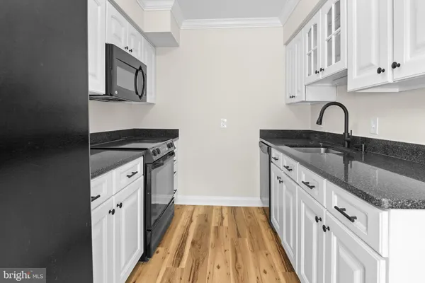 Property Slideshow image 2 of 25 | 7 finsbury park ct 44-b, Silver Spring, MD, 20906