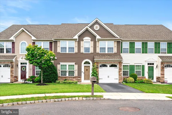 Property Slideshow image 2 of 33 | 84 heals farm rd, Burlington, NJ, 08016
