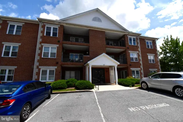 Property Slideshow image 2 of 32 | 131 cody dr 12, Thurmont, MD, 21788