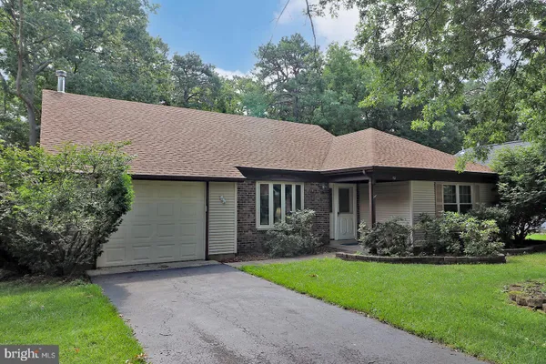 Property Slideshow image 2 of 39 | 50 morning glory la la, Whiting, NJ, 08759