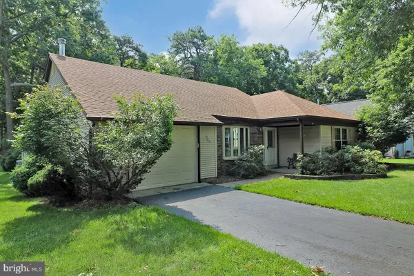Property Slideshow image 3 of 39 | 50 morning glory la la, Whiting, NJ, 08759