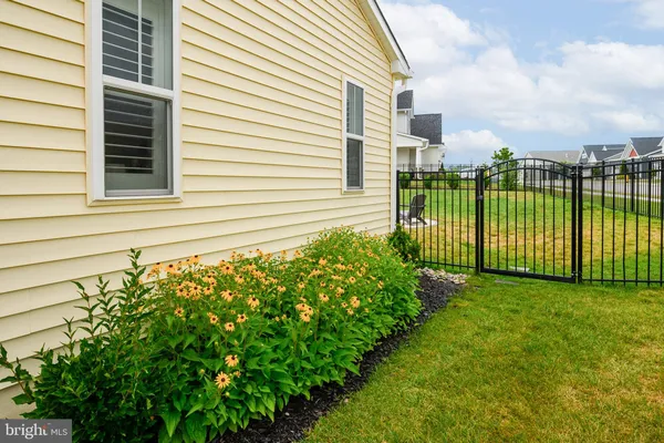 Property Slideshow image 3 of 63 | 185 lively stream way, Gettysburg, PA, 17325