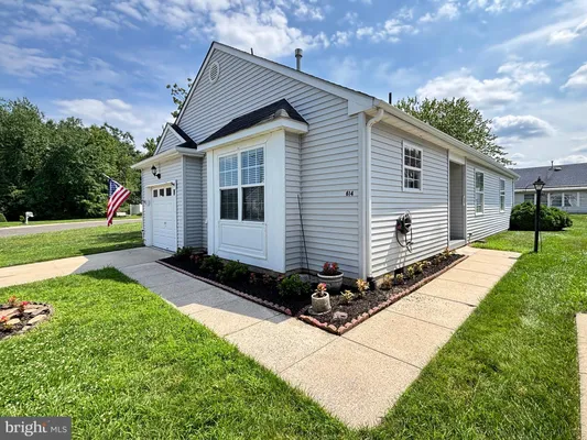 Property Slideshow image 3 of 8 | 614 barbados dr, Williamstown, NJ, 08094
