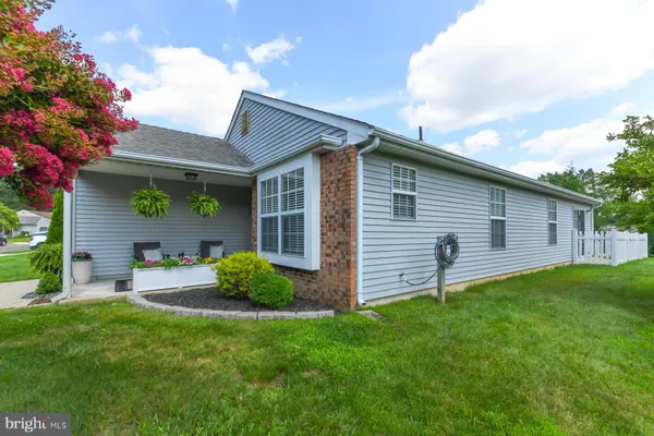 Property Slideshow image 3 of 25 | 15 blanchard dr, Woodbury, NJ, 08096